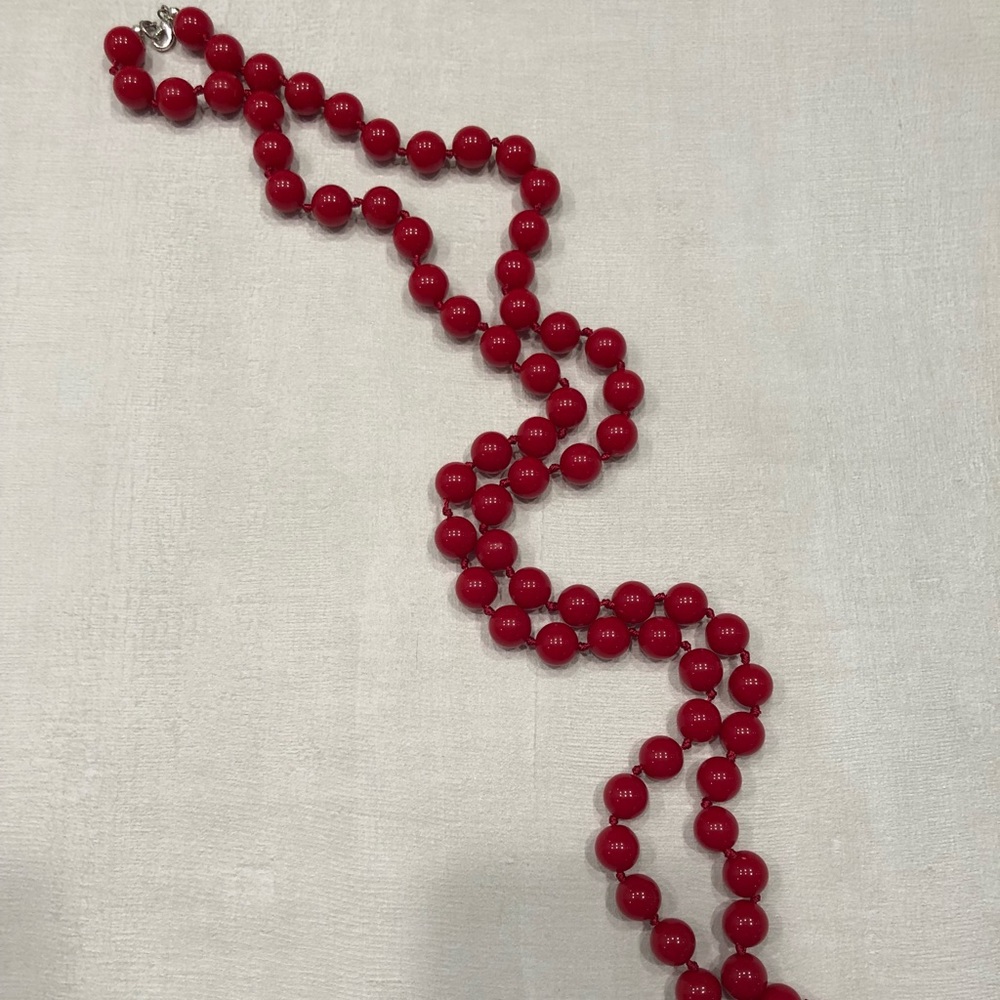 Vintage red beaded necklace with silver clasp
